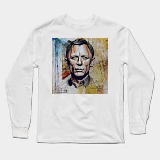 Portrait of Daniel Craig Long Sleeve T-Shirt